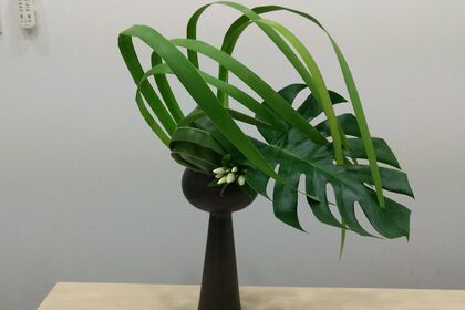 902
